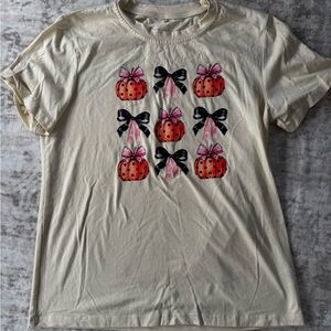 Fall pumpkin womens graphic tee size large